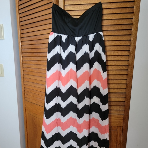 Womens High-Low Strapless Sundress - Picture 3 of 5